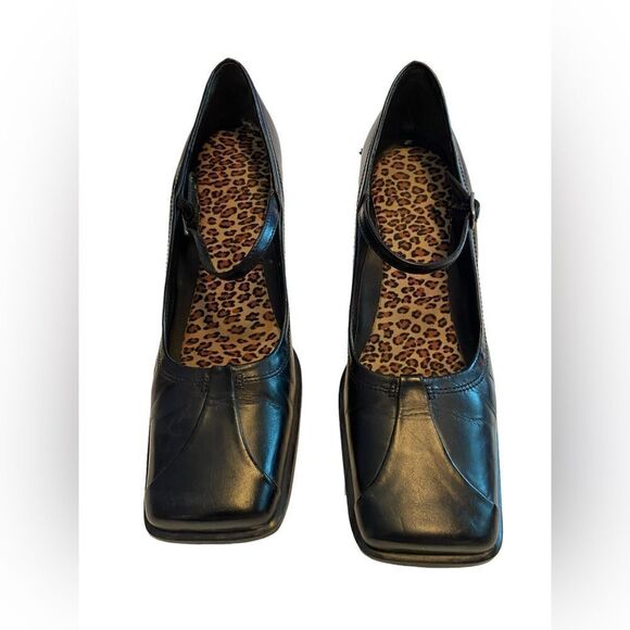 GUC Black Hush Puppies Mary Janes - Picture 2 of 7